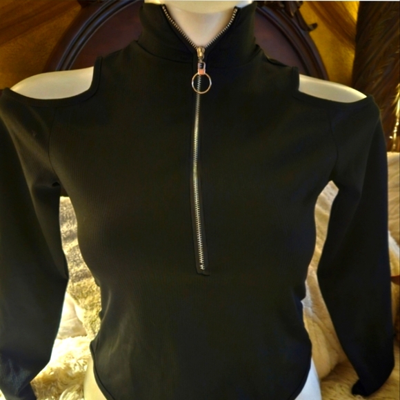 New York and Company Black Sexy Zip-Up Body Suit Bare Shoulders Sz. M - Picture 4 of 4